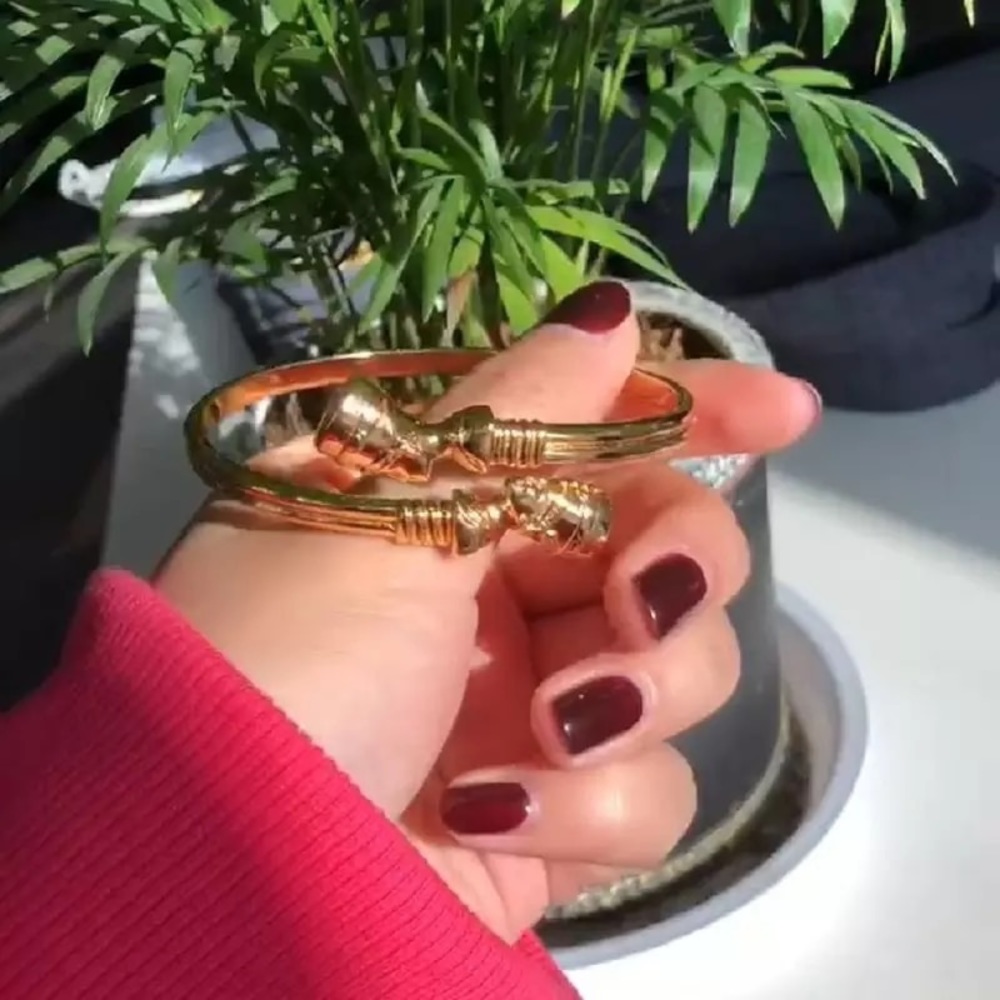 Stainless Steel Egyptian Queen Nefretiti Bracelet - Picture 4 of 5